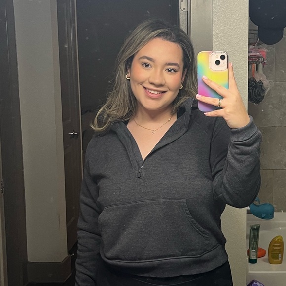 Meet your Posher, Melanie - Picture 1 of 1